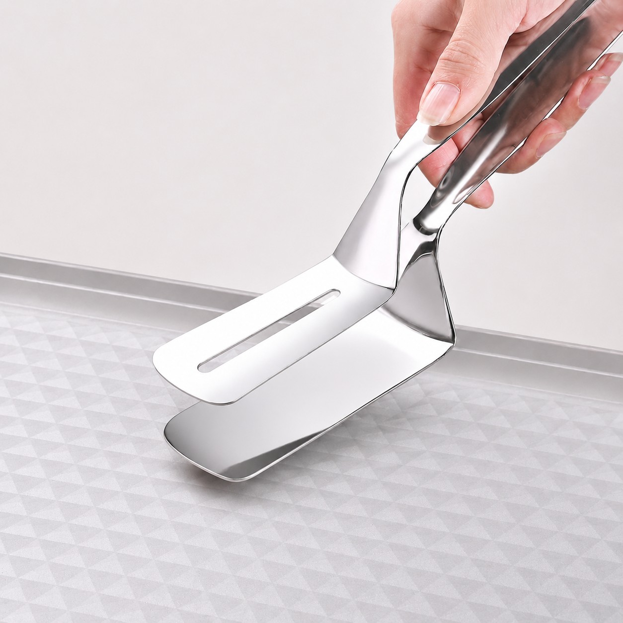 S5 - Fish Tongs