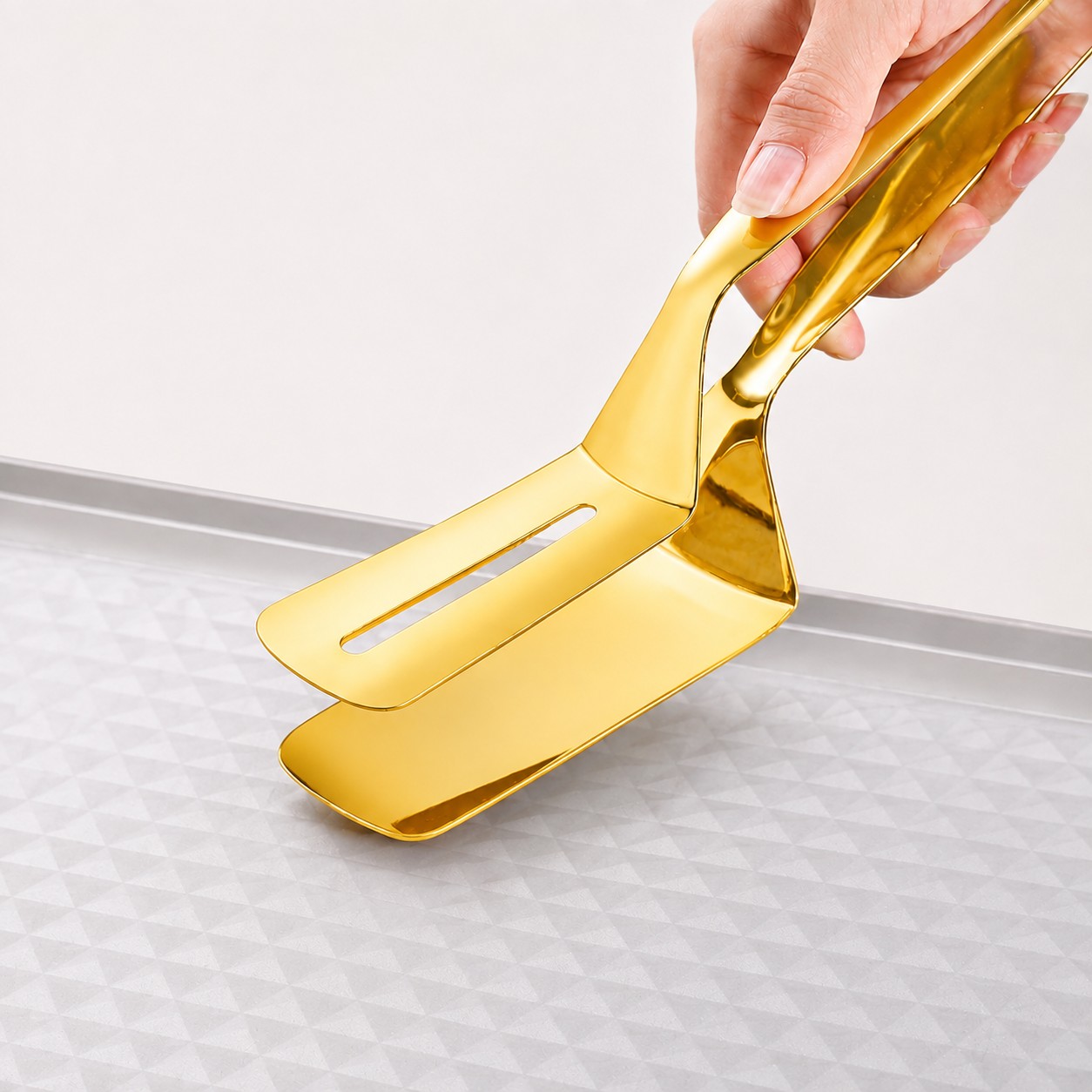 G5 - Fish Tongs