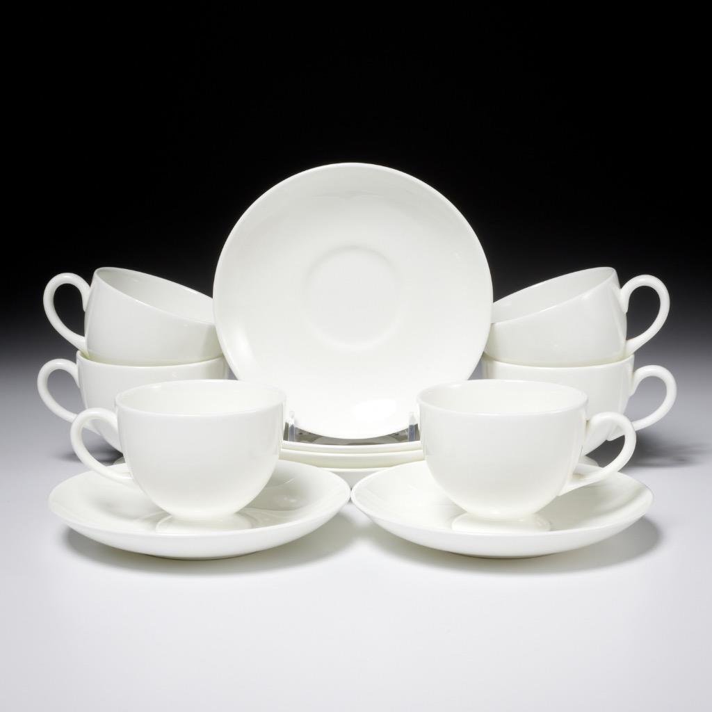 C5 - Tea Cups & Saucers